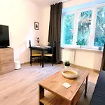 דירה Great Life - Next To Metro Station *